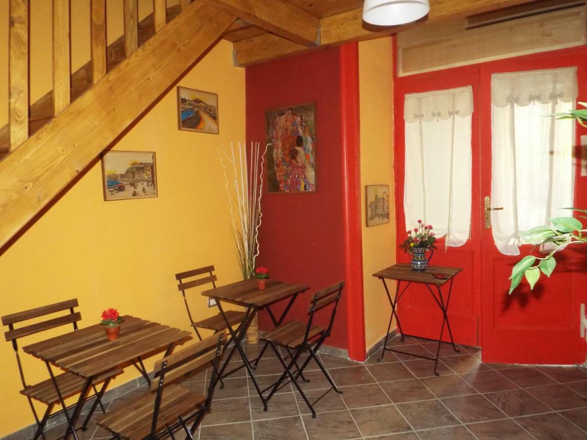 B&B Ingiropernapoli Экстерьер фото